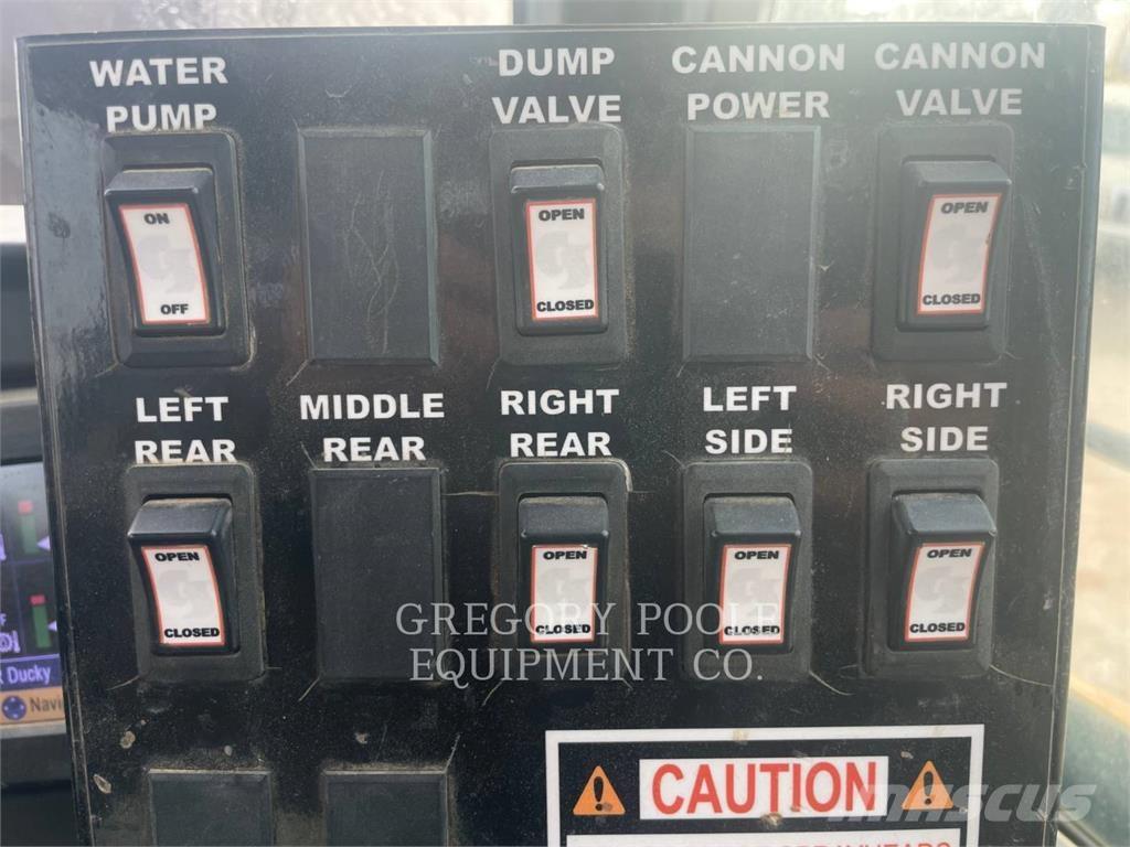 CAT 725 C Articulated Haulers