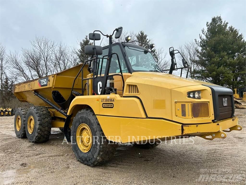 CAT 725C2 Articulated Haulers