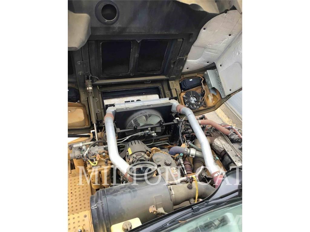 CAT 725C2 Articulated Haulers