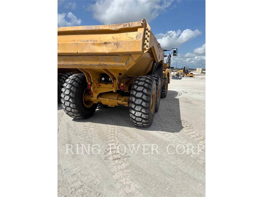 CAT 725TG Articulated Haulers