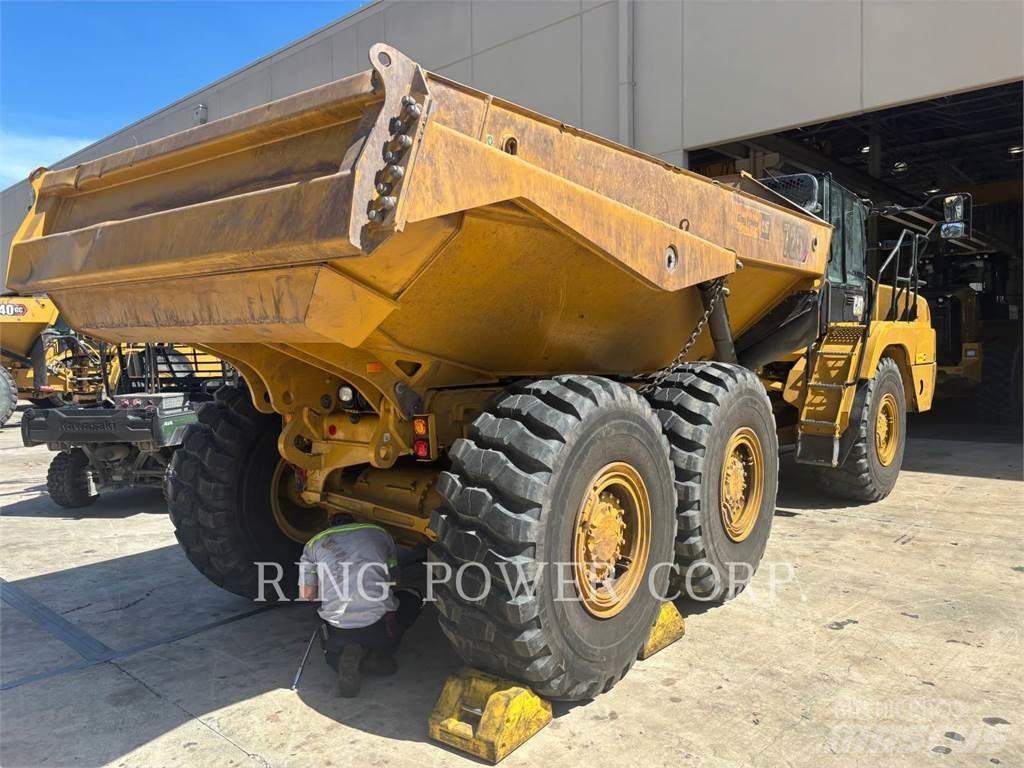 CAT 725TG Articulated Haulers