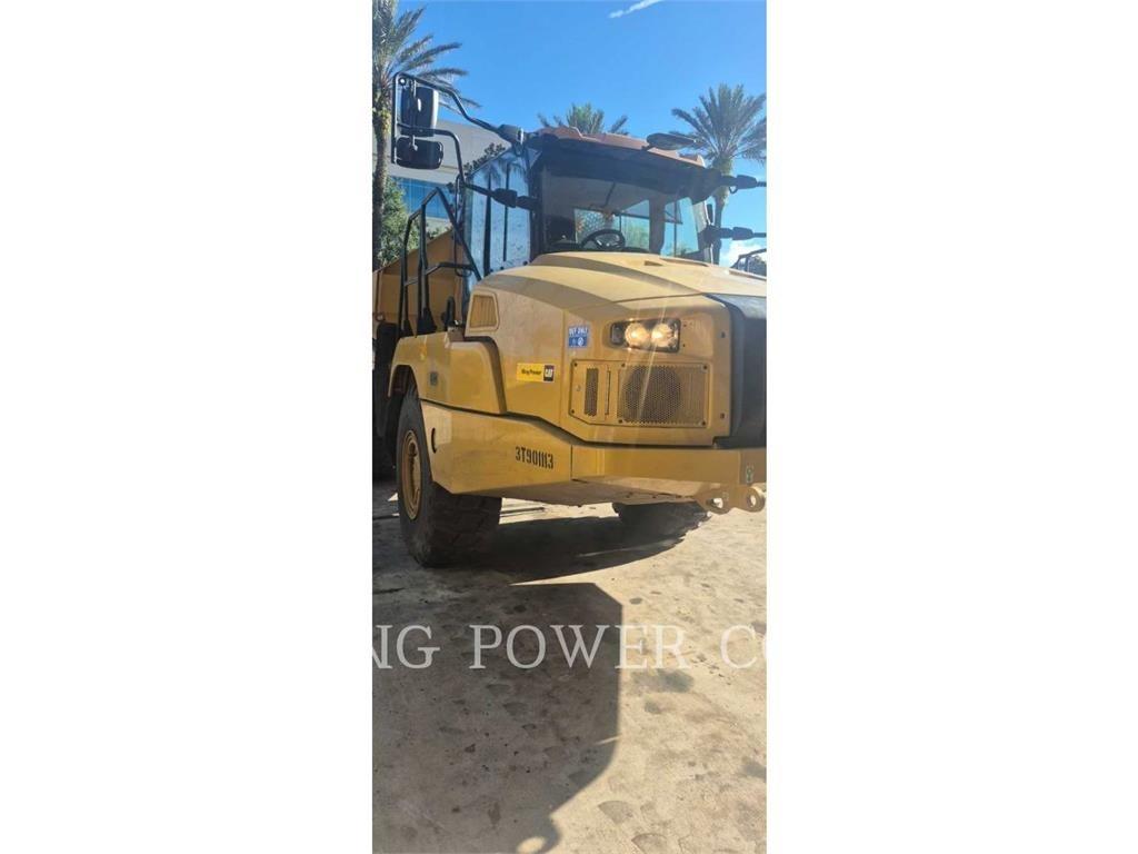 CAT 725TG Articulated Haulers
