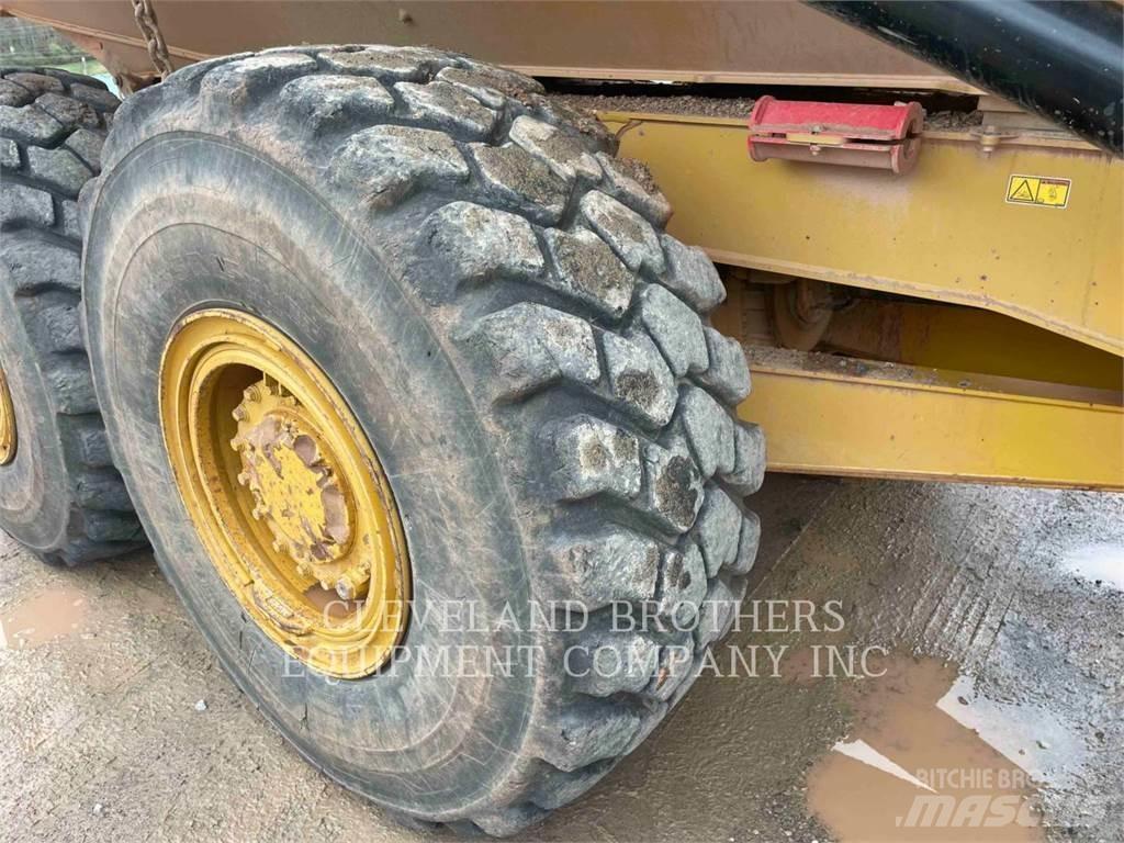 CAT 730 Articulated Haulers