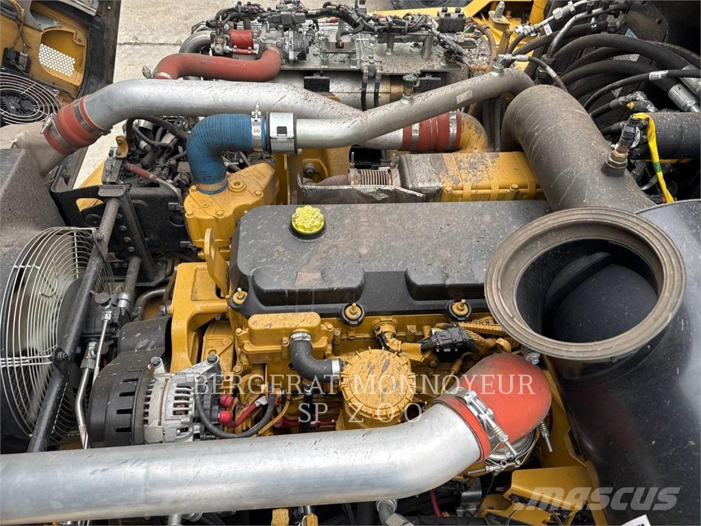 CAT 730 Articulated Haulers