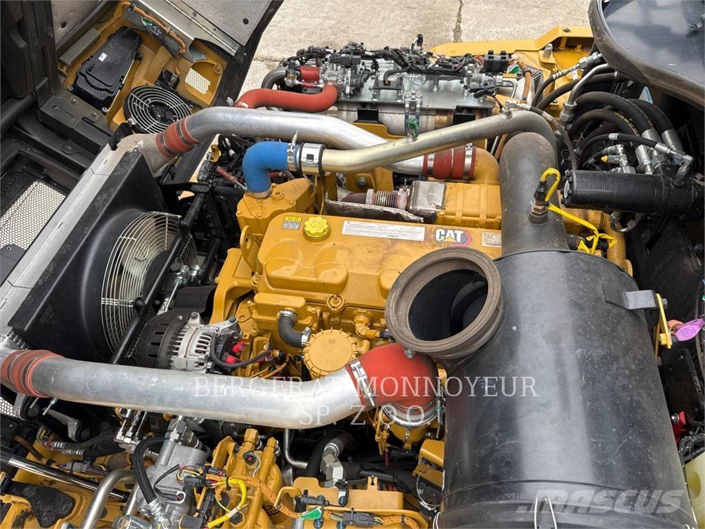 CAT 730 Articulated Haulers