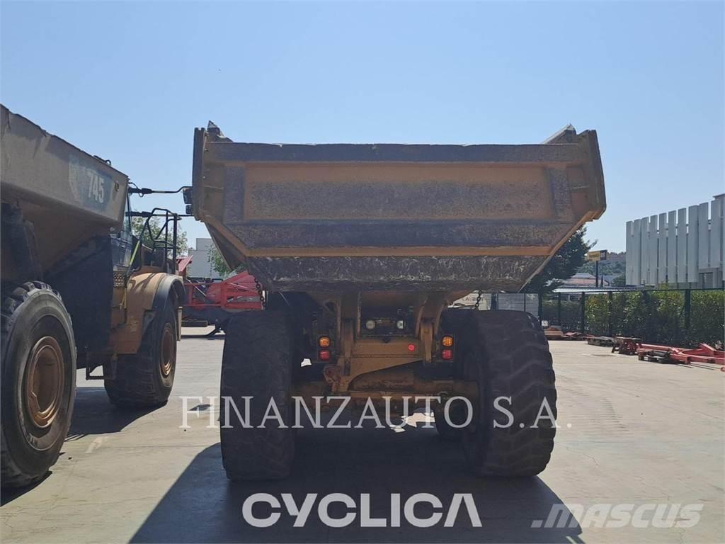 CAT 730 Articulated Haulers