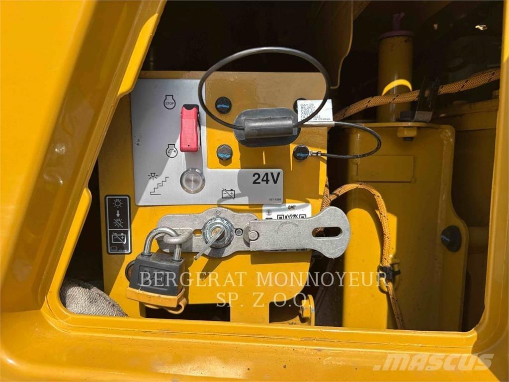 CAT 730 Articulated Haulers