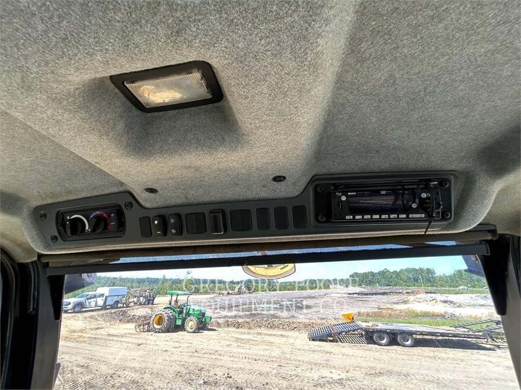 CAT 730-04 Articulated Haulers