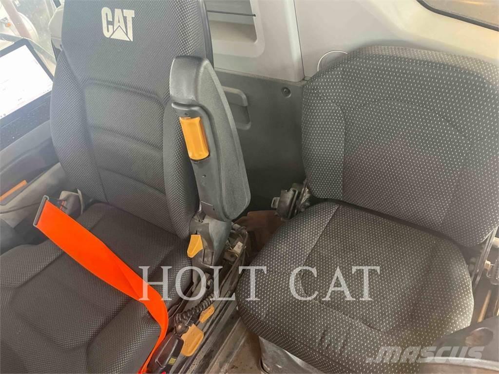CAT 73004 Articulated Haulers