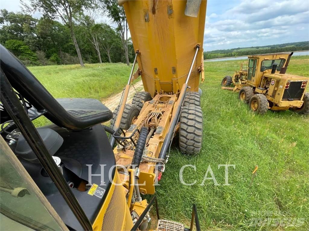 CAT 745-04 Articulated Haulers