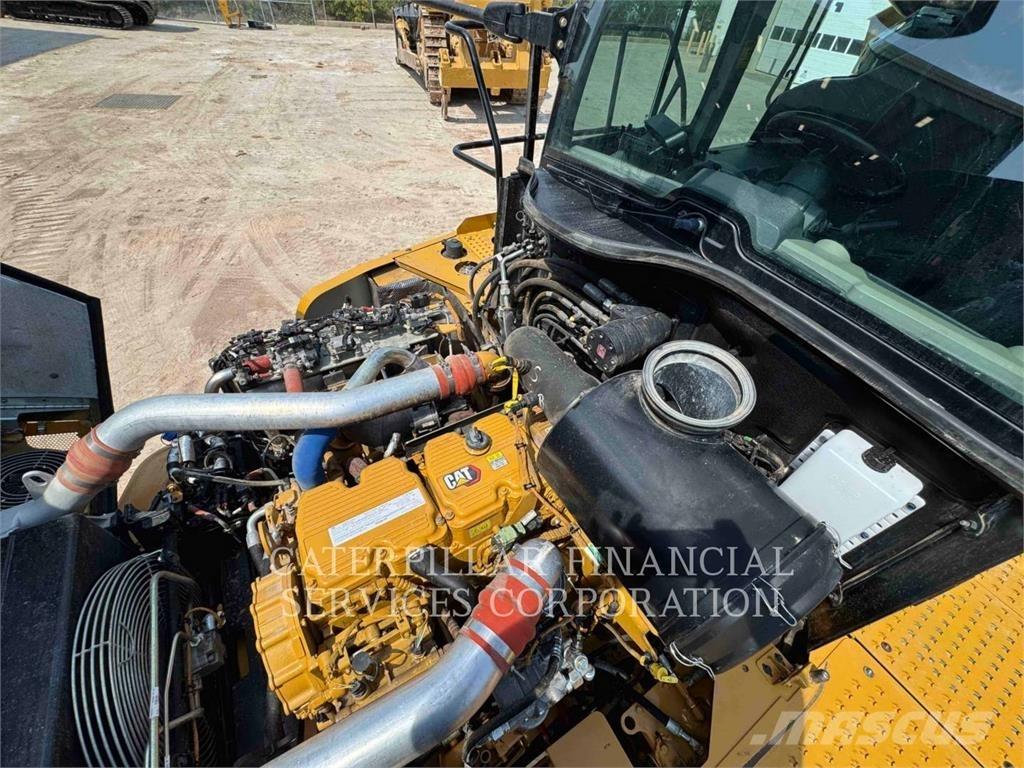 CAT 745-04 Articulated Haulers