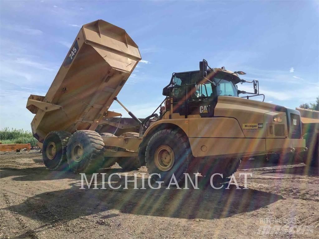 CAT 745 T Articulated Haulers