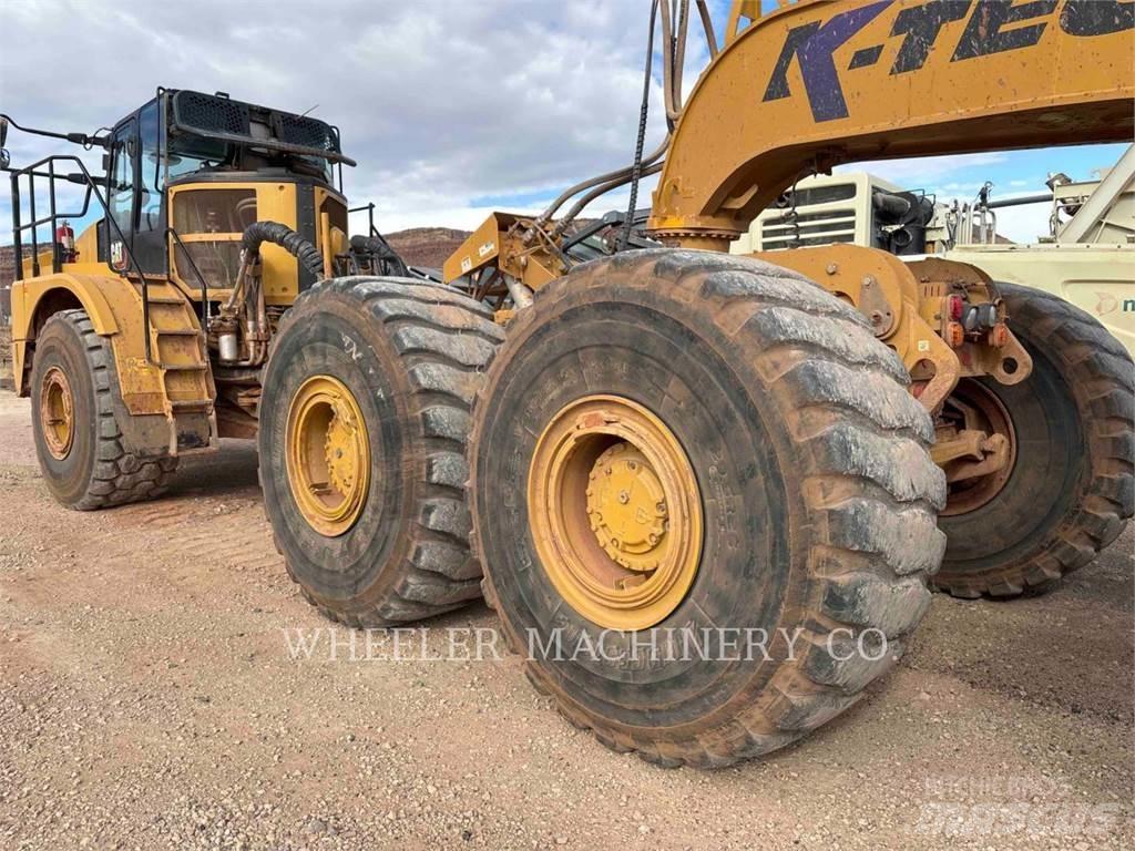 CAT 745 W/PAN Articulated Haulers