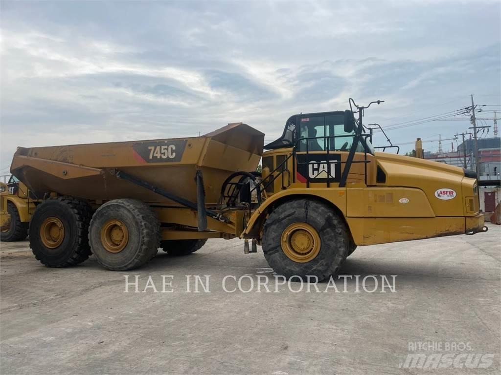 CAT 745C Articulated Haulers