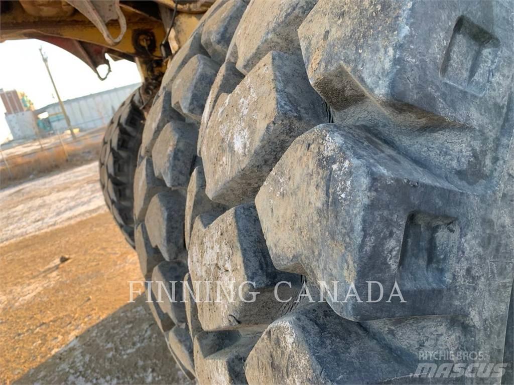 CAT 772 Articulated Haulers