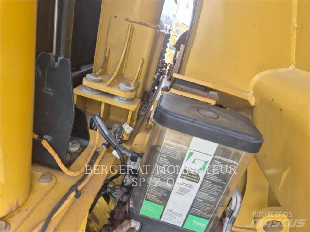 CAT 772G Articulated Haulers