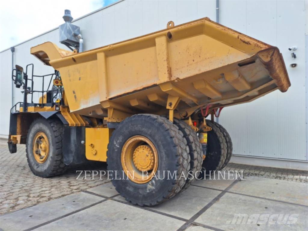 CAT 772G Articulated Haulers