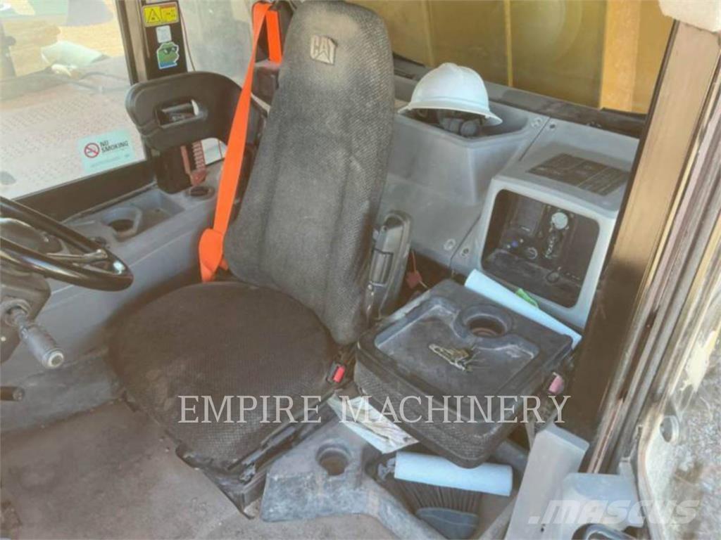 CAT 773F Articulated Haulers