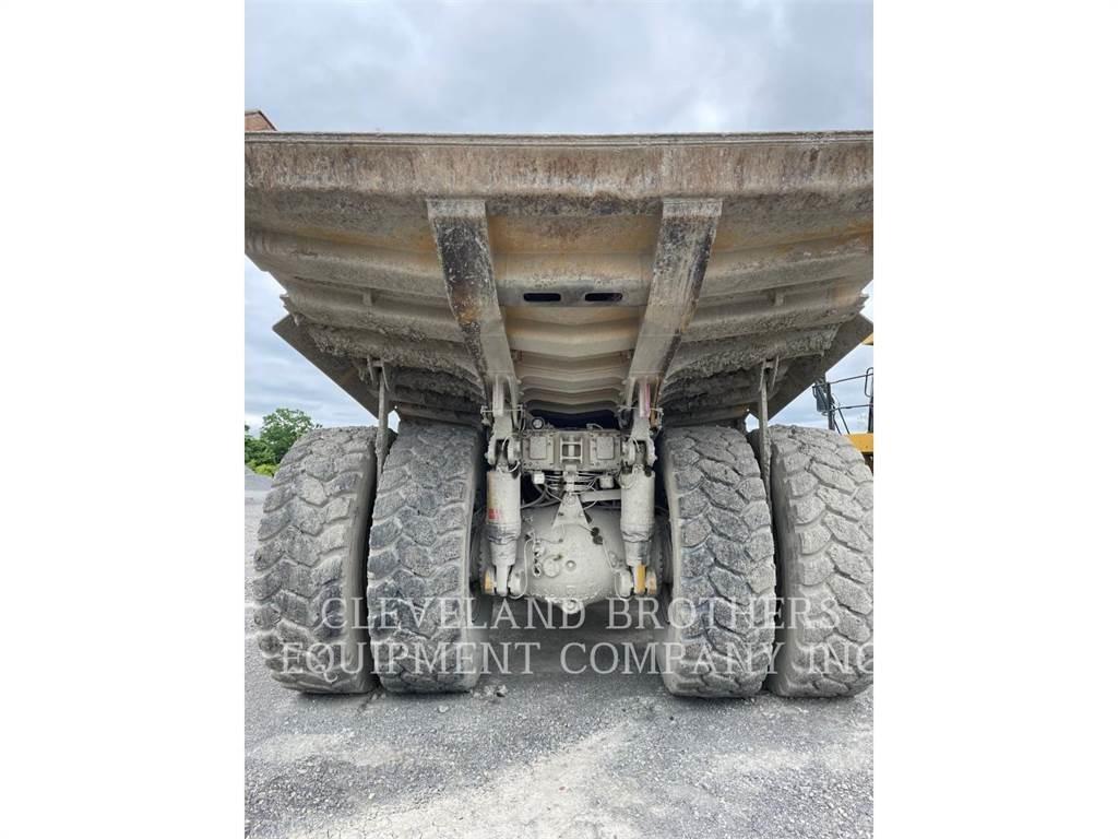 CAT 773G Articulated Haulers