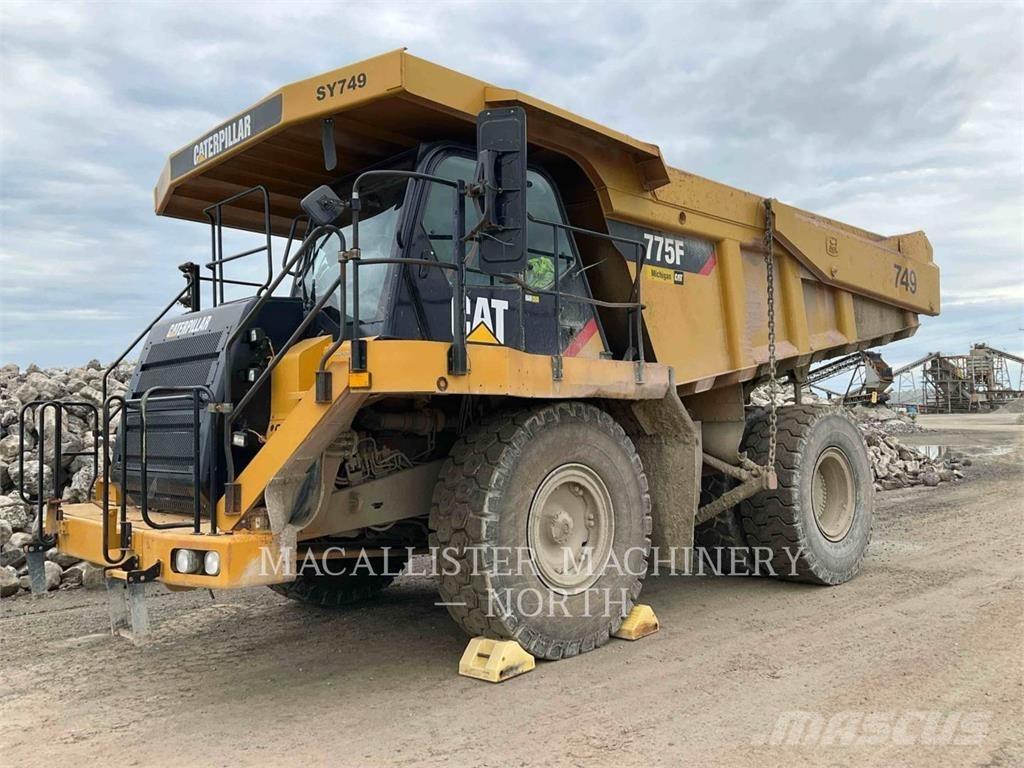 CAT 775F Articulated Haulers