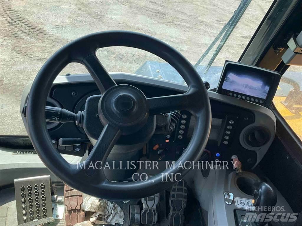 CAT 775G Articulated Haulers