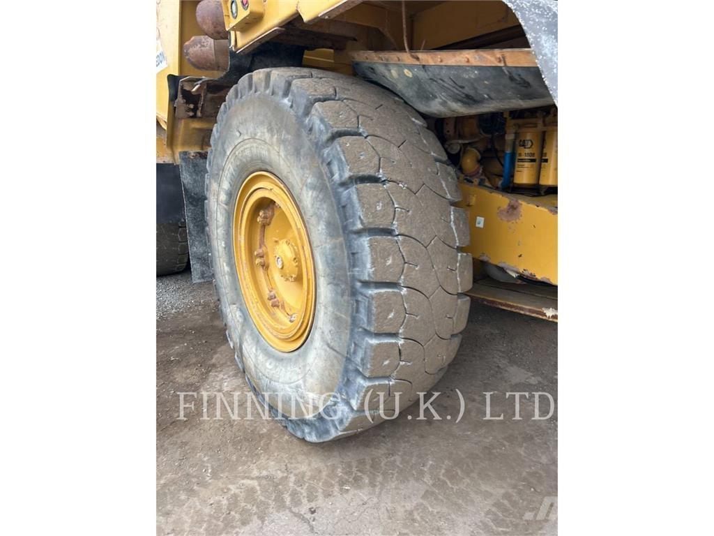 CAT 775G Articulated Haulers