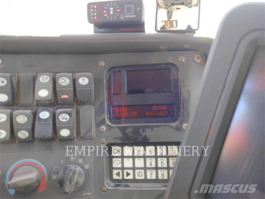 CAT 789D Articulated Haulers