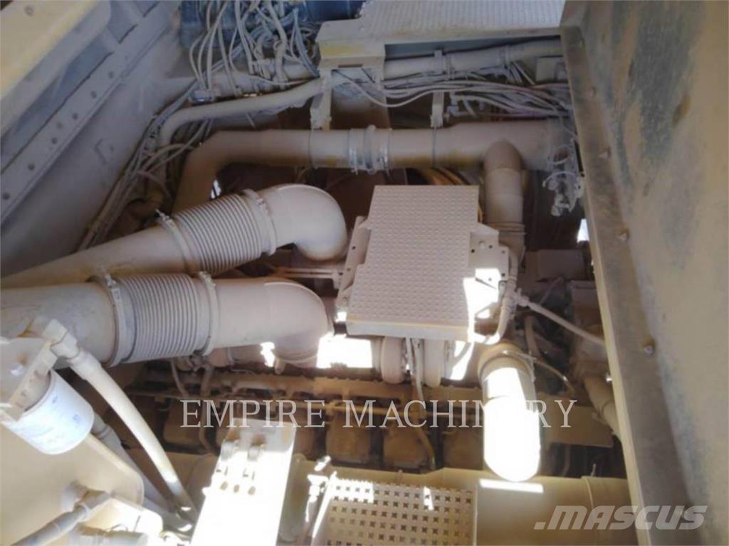 CAT 789D Articulated Haulers