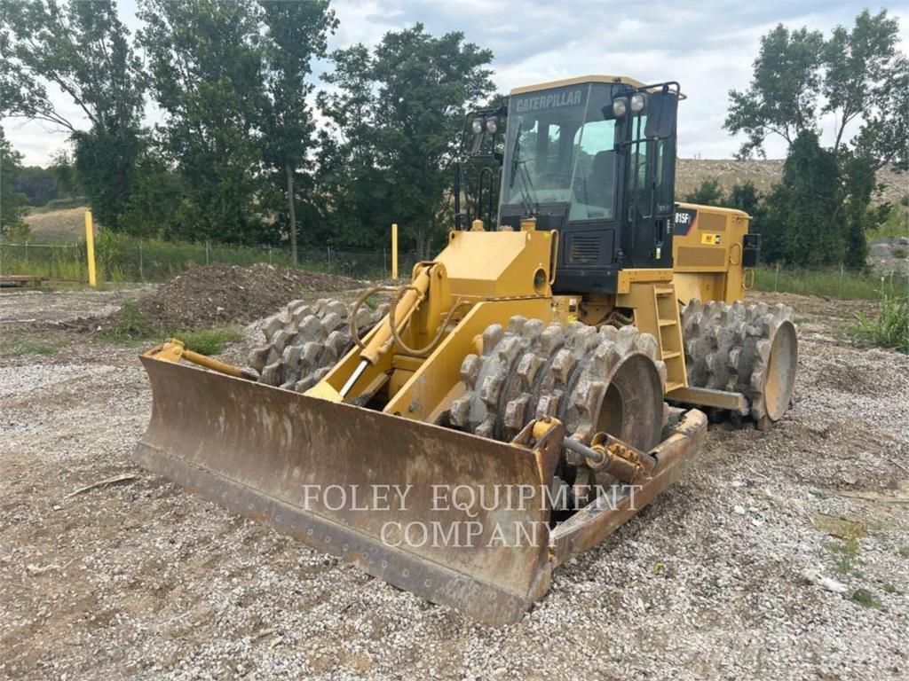 CAT 815F2 Soil compactors