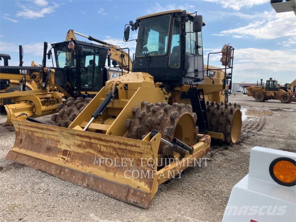 CAT 815K Soil compactors