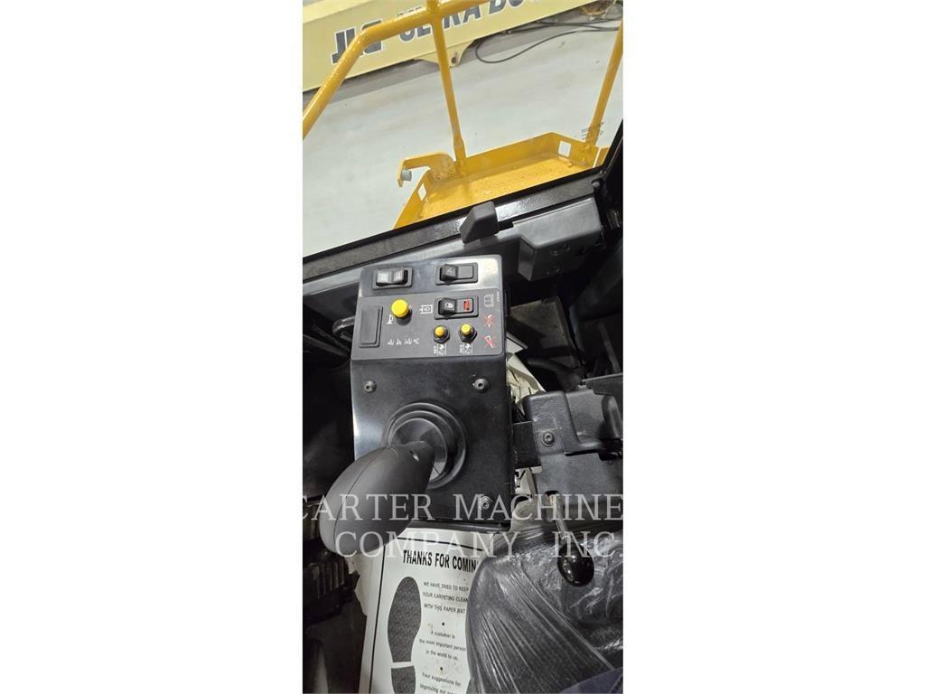 CAT 826H RBLD Soil compactors