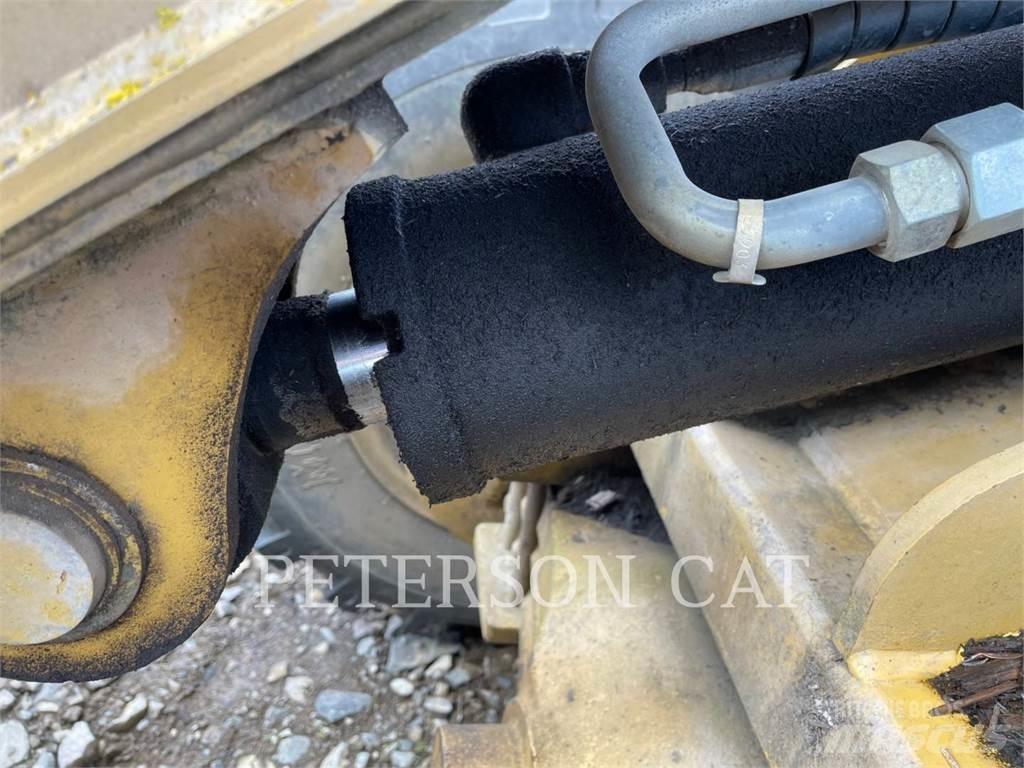 CAT 906 Wheel loaders