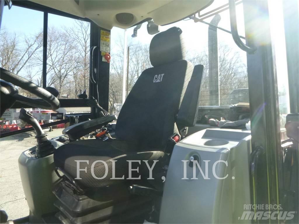 CAT 906M Wheel loaders