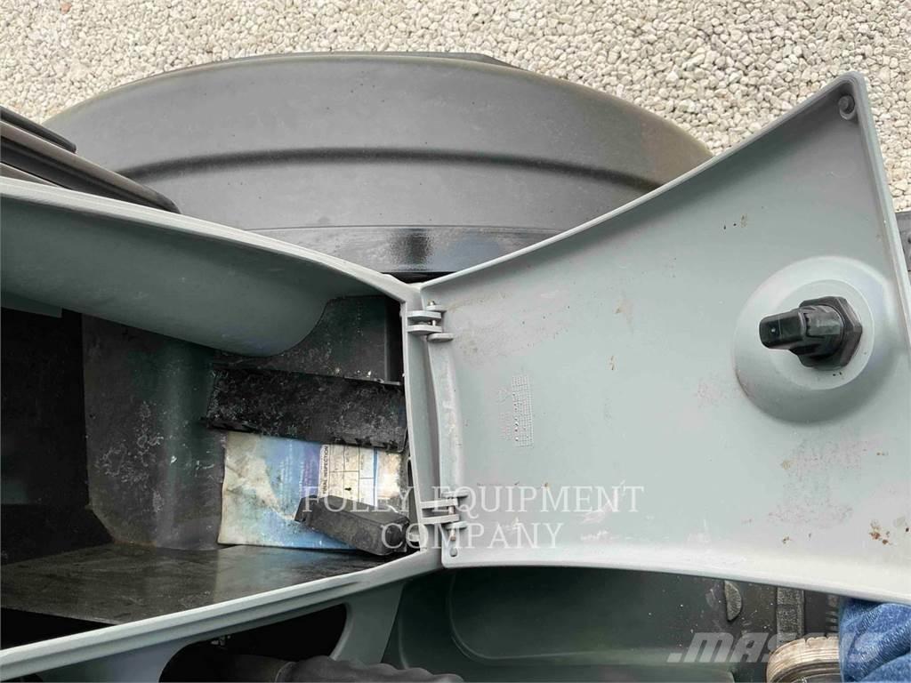 CAT 906M Wheel loaders
