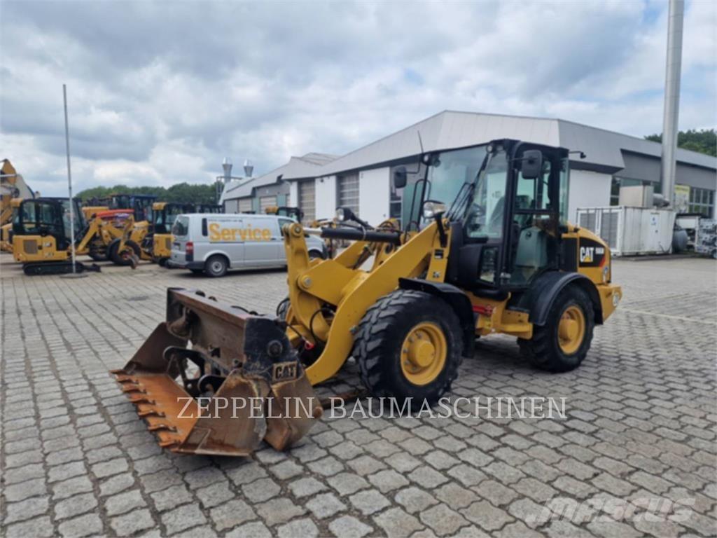 CAT 906M Wheel loaders