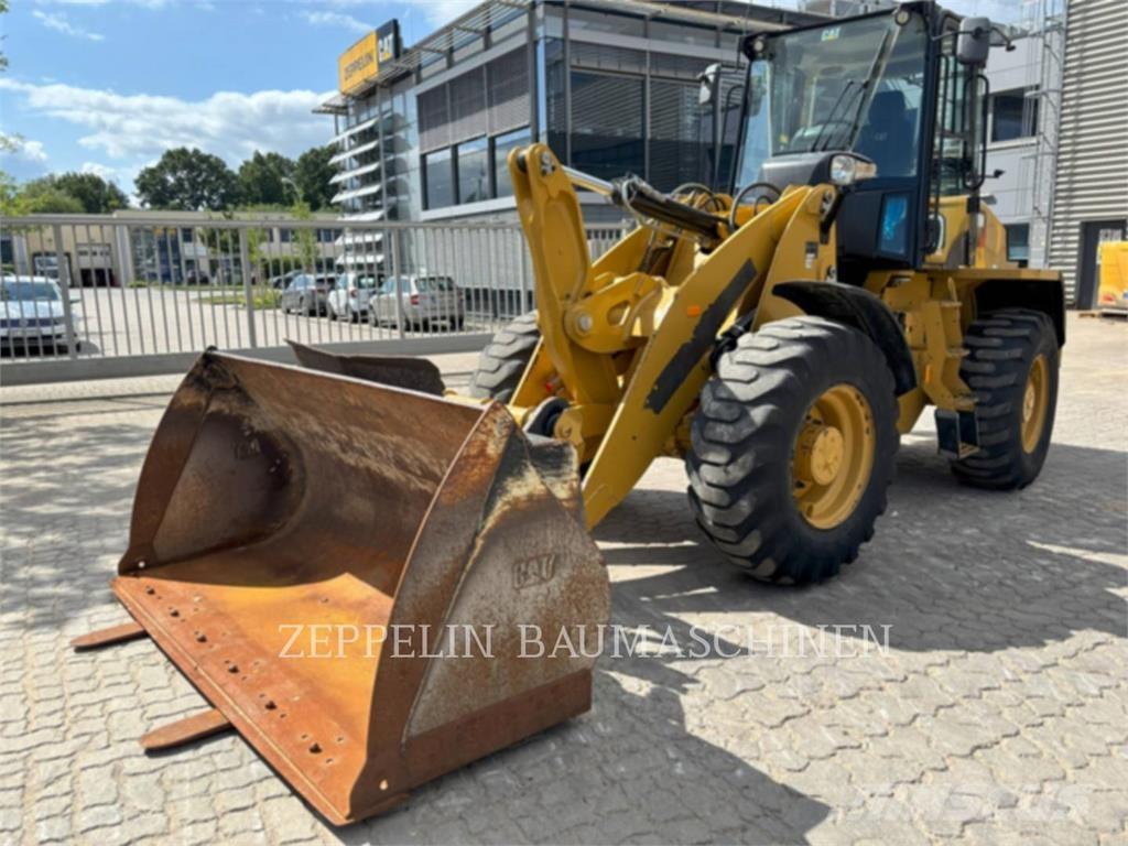 CAT 918M Wheel loaders