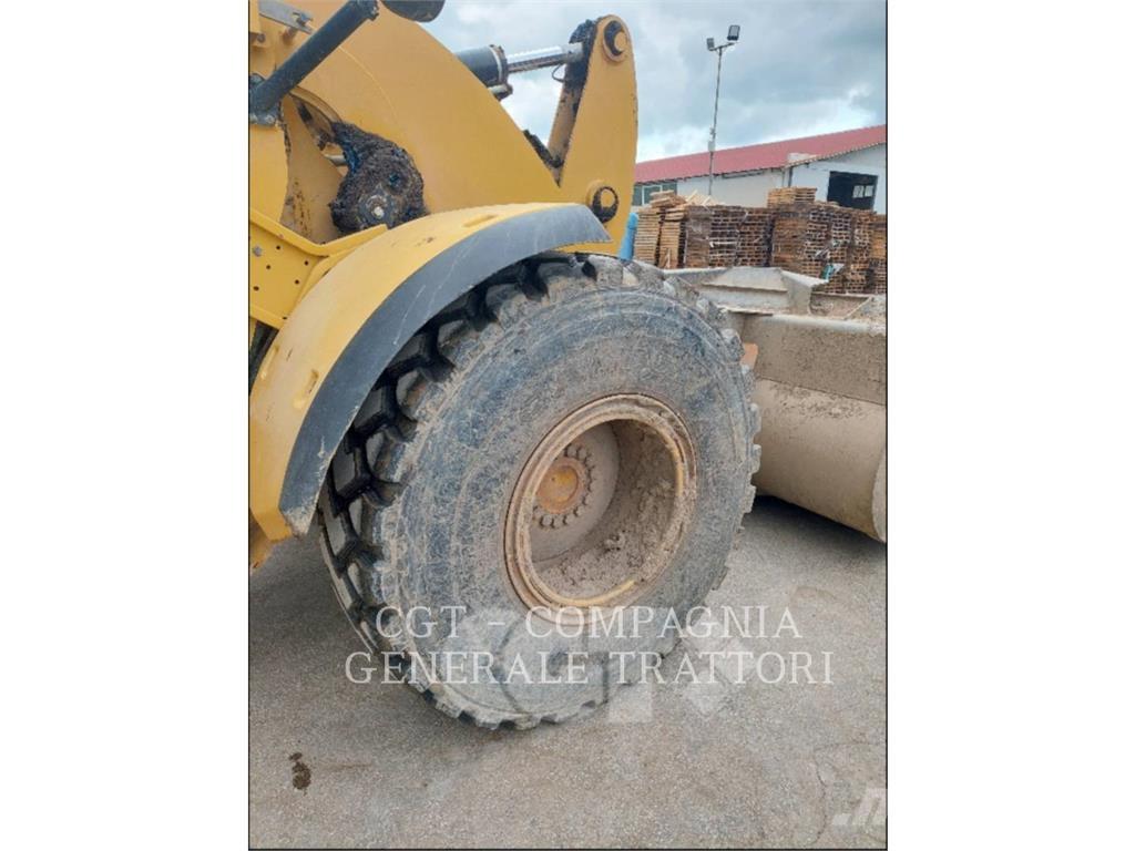 CAT 926M Wheel loaders