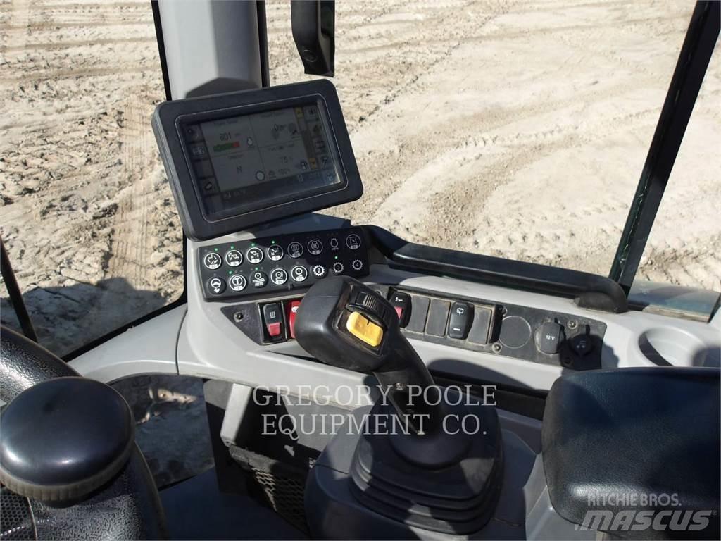 CAT 930M Wheel loaders