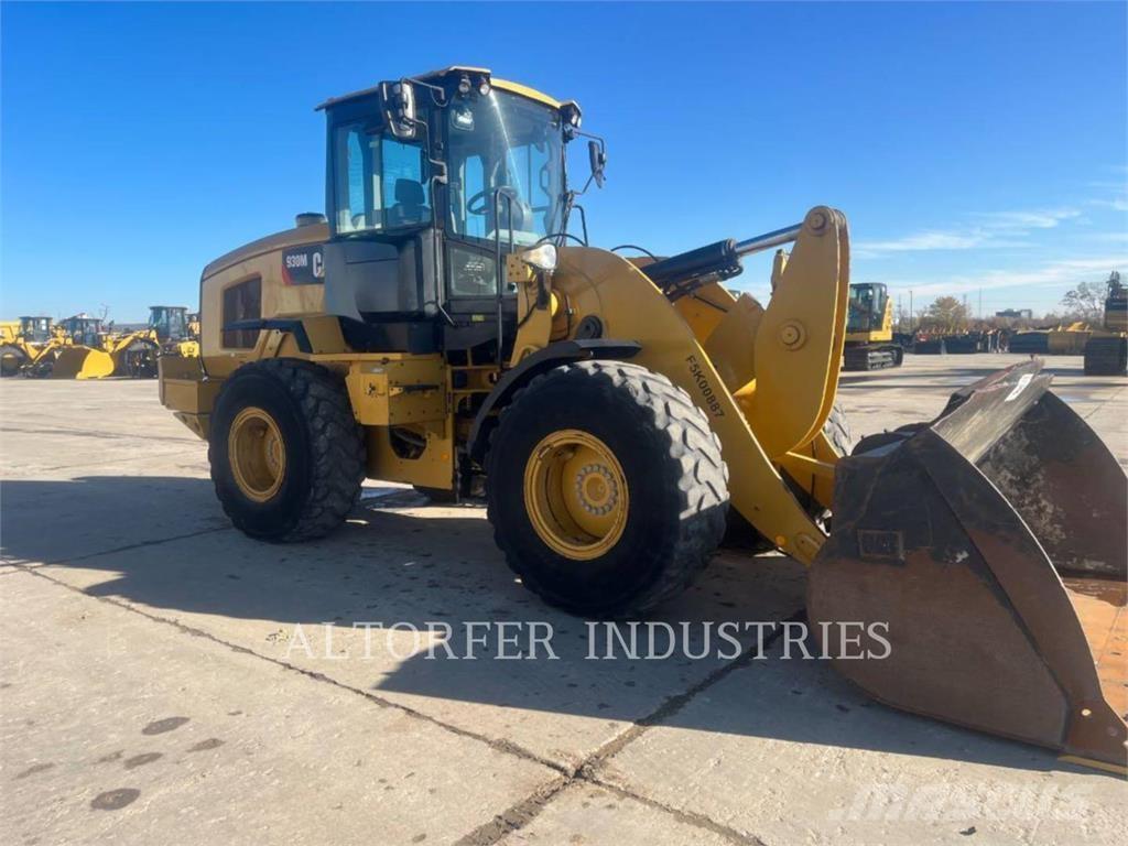 CAT 930M Wheel loaders