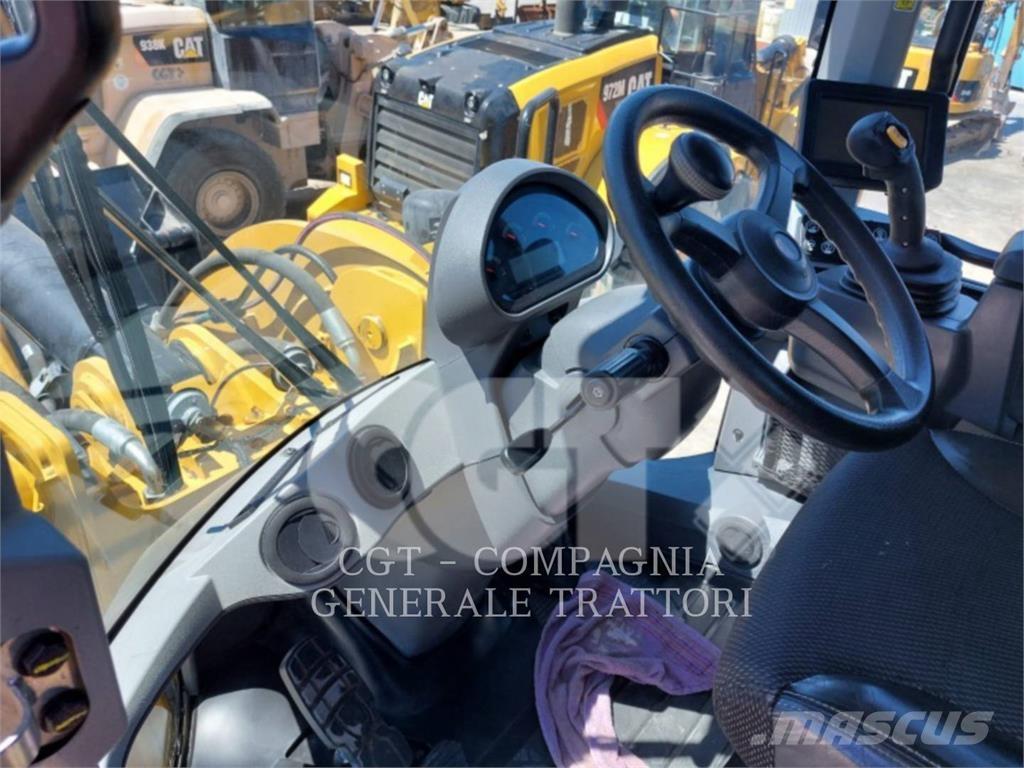 CAT 930M Wheel loaders