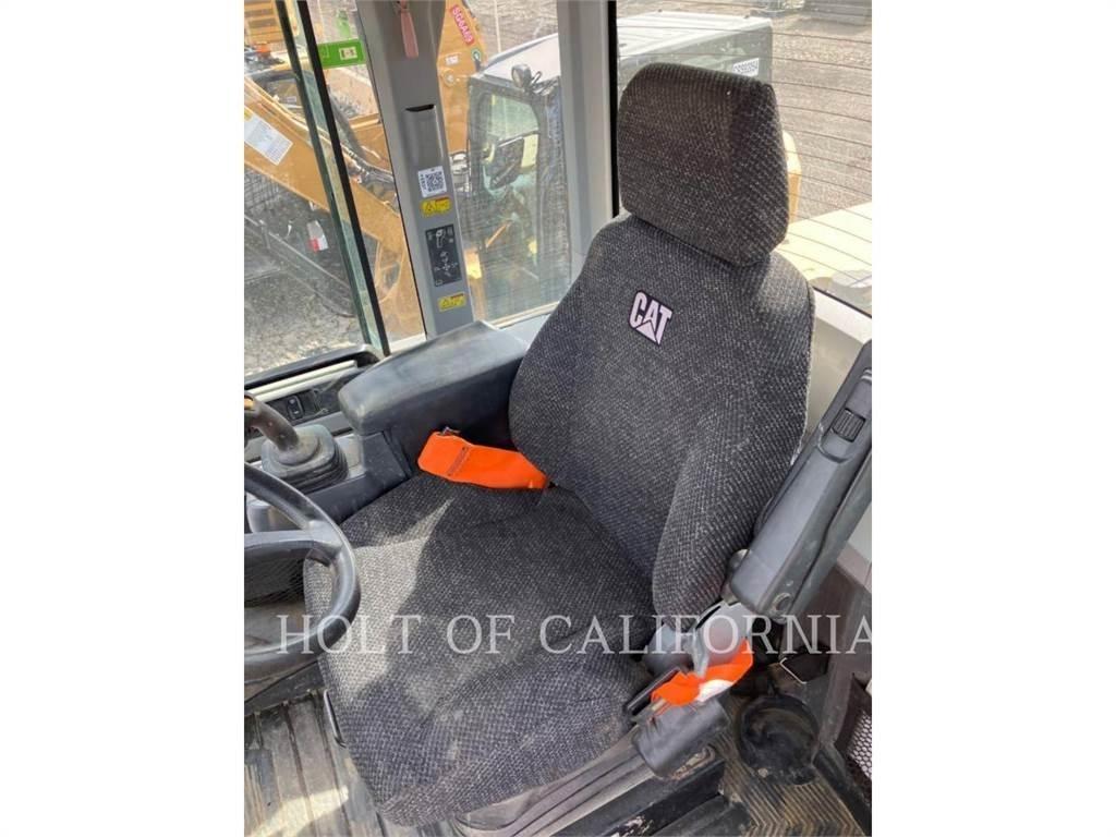 CAT 938 Wheel loaders