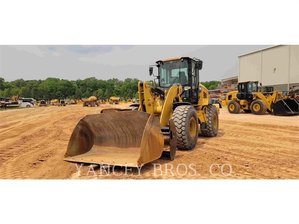 CAT 938M Wheel loaders
