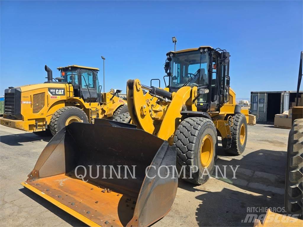CAT 938M Wheel loaders