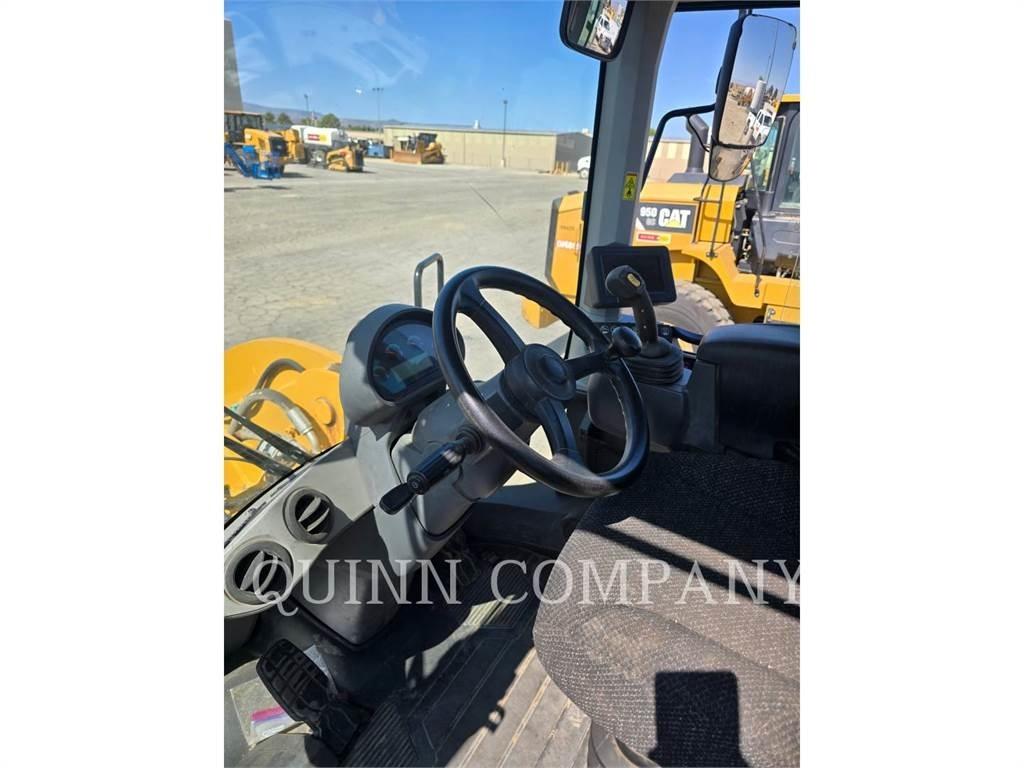 CAT 938M Wheel loaders