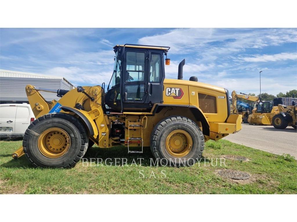 CAT 938M Wheel loaders