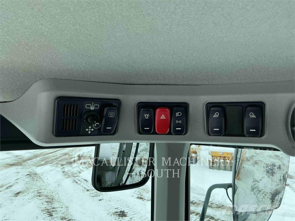 CAT 938M Wheel loaders