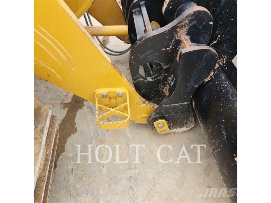 CAT 953 Crawler FEL's