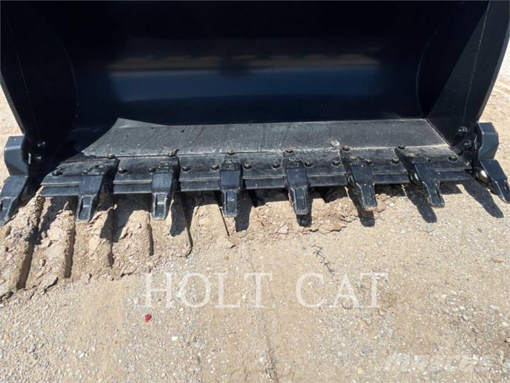 CAT 953 QC Crawler FEL's