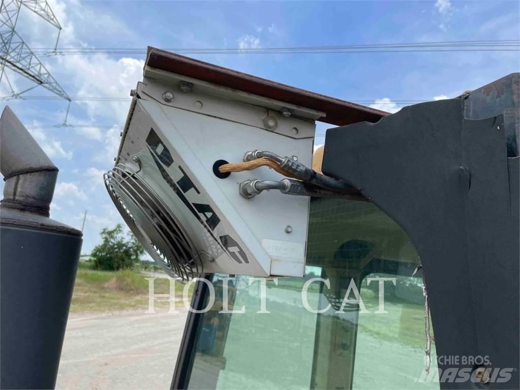 CAT 953C Crawler FEL's
