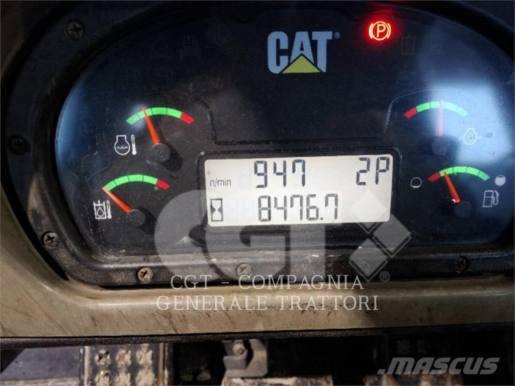 CAT 963D Crawler FEL's